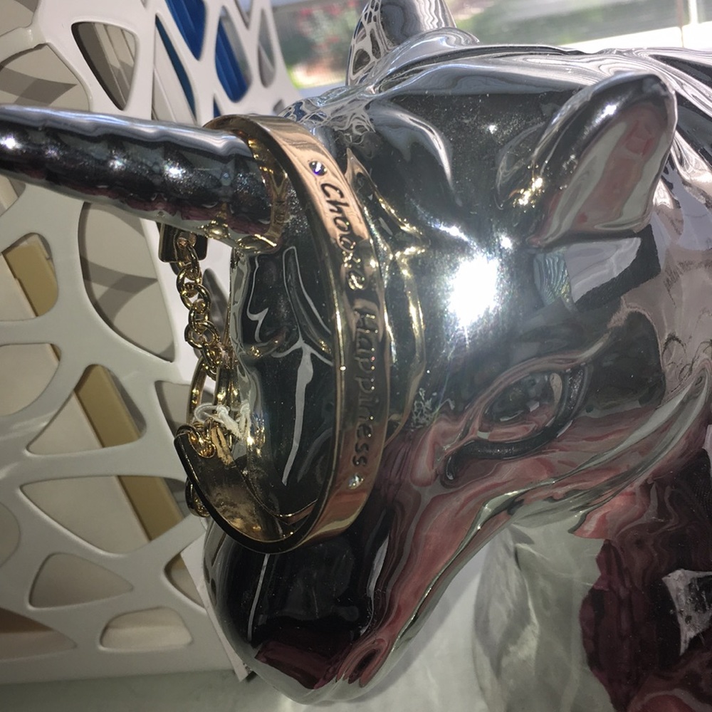 BCBG Choose Happiness Bracelet goldtone